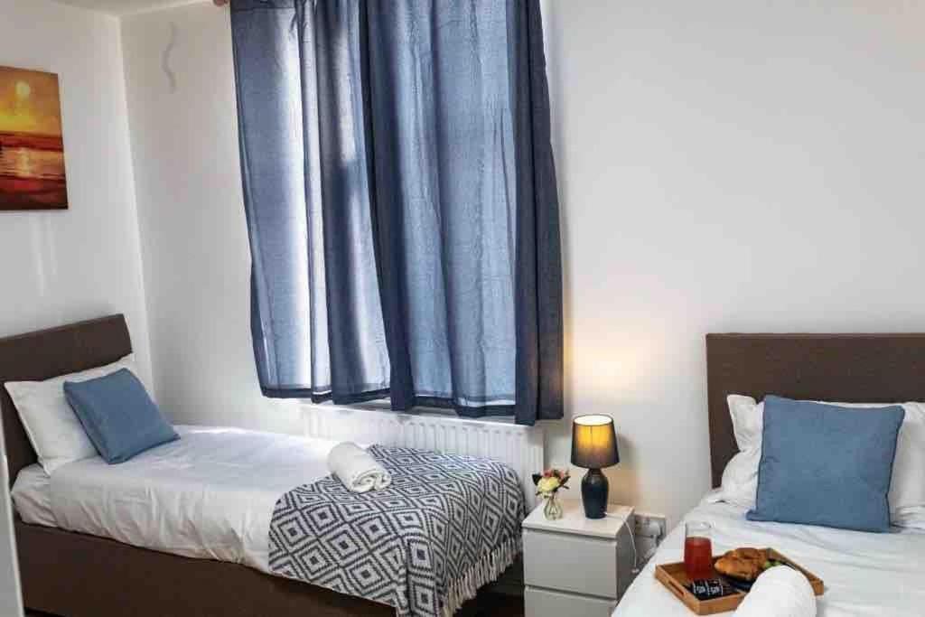 Spacious City Centre 2 Bedroom Apartment - Lt Apartment Лестер Экстерьер фото