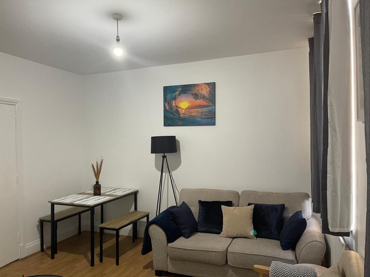 Spacious City Centre 2 Bedroom Apartment - Lt Apartment Лестер Экстерьер фото