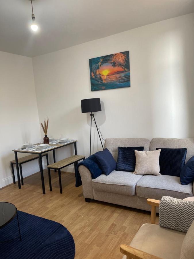 Spacious City Centre 2 Bedroom Apartment - Lt Apartment Лестер Экстерьер фото